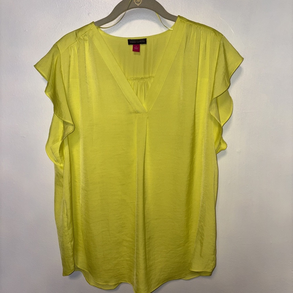 NWT VINCE CAMUTO Women's Yellow Ruffle Sleeves &‎ Hem Blouse Sz L